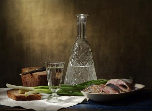 31 января на Руси отмечается день водки, ее создателем считают Менделеева