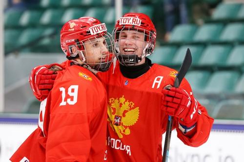 Российские юниоры крупно проигрывая, вырвали победу у хоккеистов США